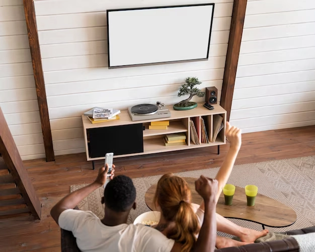 couple-watching-streaming-service-together-living-room