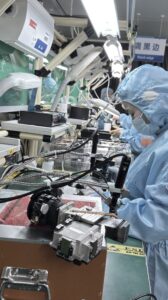How to Choose a Reliable DLP Projector Factory in China