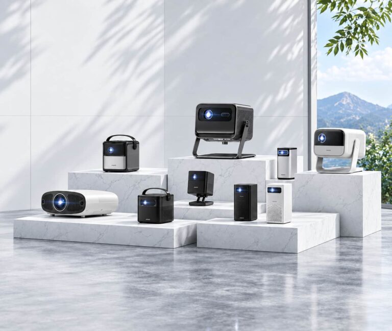 Toumei projector